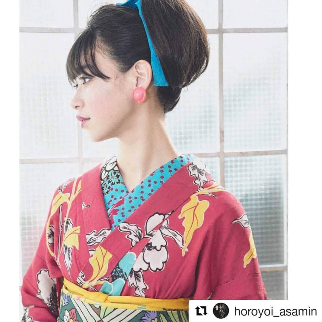 熊井戸花さんのインスタグラム写真 - (熊井戸花Instagram)「🍓🥞 ありがとうございます🙌♡ . . #Repost @horoyoi_asamin (@get_repost) ・・・ Dolly kimono style.  model  @kumaido_hana  hair and makeup  @mktub80.kiku  kimonos  @tomonosukenokimono  @tsubomiphotostudio  #蕾写真館  ・ ・ ・ #kimono #tsubomiphotostudio #fashion #dress #retro #antique #japaneseculture #中原淳一 #夢二 #大正ロマン #アンティーク着物 #着物 #十三詣り #七五三 #成人式 #結婚写真 #キモノ」8月27日 19時57分 - kumaido_hana