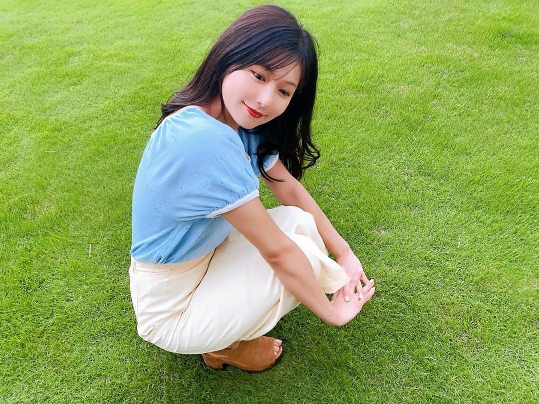 谷川愛梨のインスタグラム：「毎日すくすくと焼けています🧏🏽‍♀️」