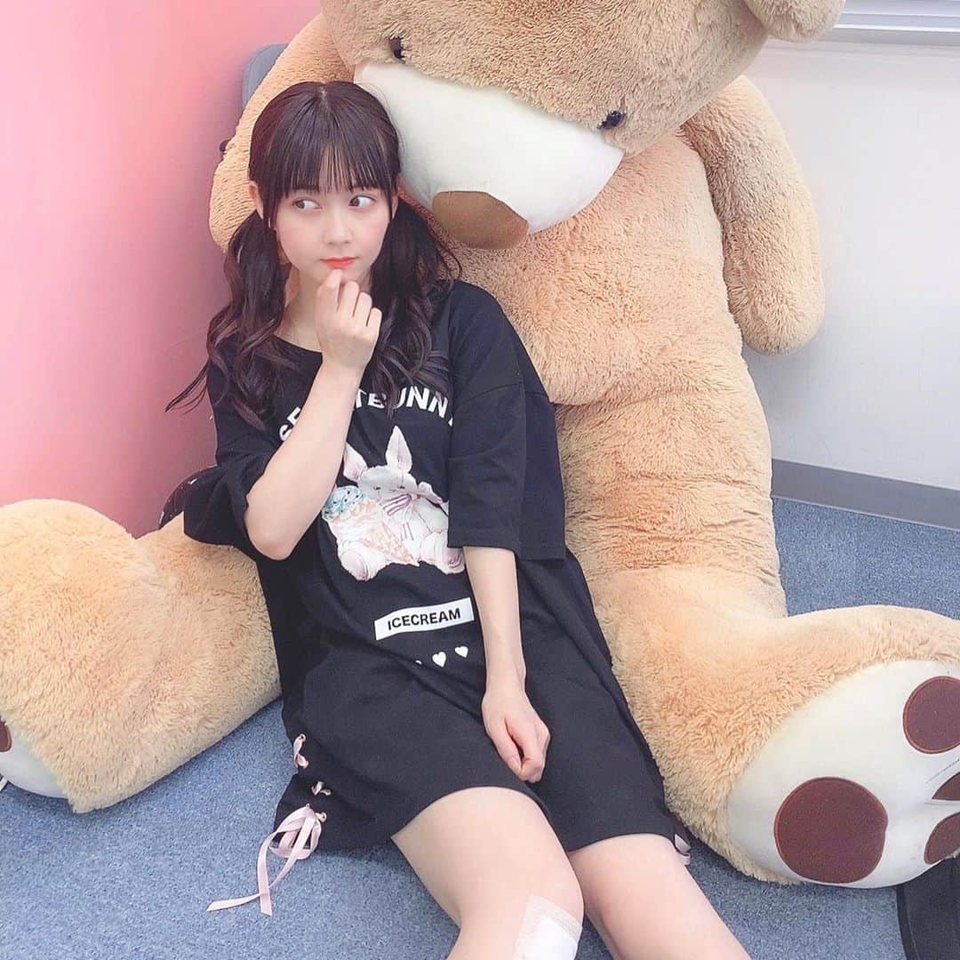金久保マユ（ぼんぼん）のインスタグラム：「最近お気に入りでずっと着てる、 かわいいTシャツワンピ🥰💗 . 裾のリボンが可愛すぎるんじゃ~~🤤 . ゆるっと着れて楽なのに可愛いからずっと着てる気がする…😭💗 . . . . . . #secrethoney#シーハニ#シークレットハニー#かわいい#Tシャツ#ワンピ#コーデ#ゆめかわいい#くろ#ツインテール#ツインテ#自撮り界隈#コーデ#美意識向上#くま#ぴんく#ゆるふわ#メイク#パステル#写真#カメラ#カメラ好きな人と繋がりたい#いいね#animegirl#twintail#photo#love#code#followｍe」