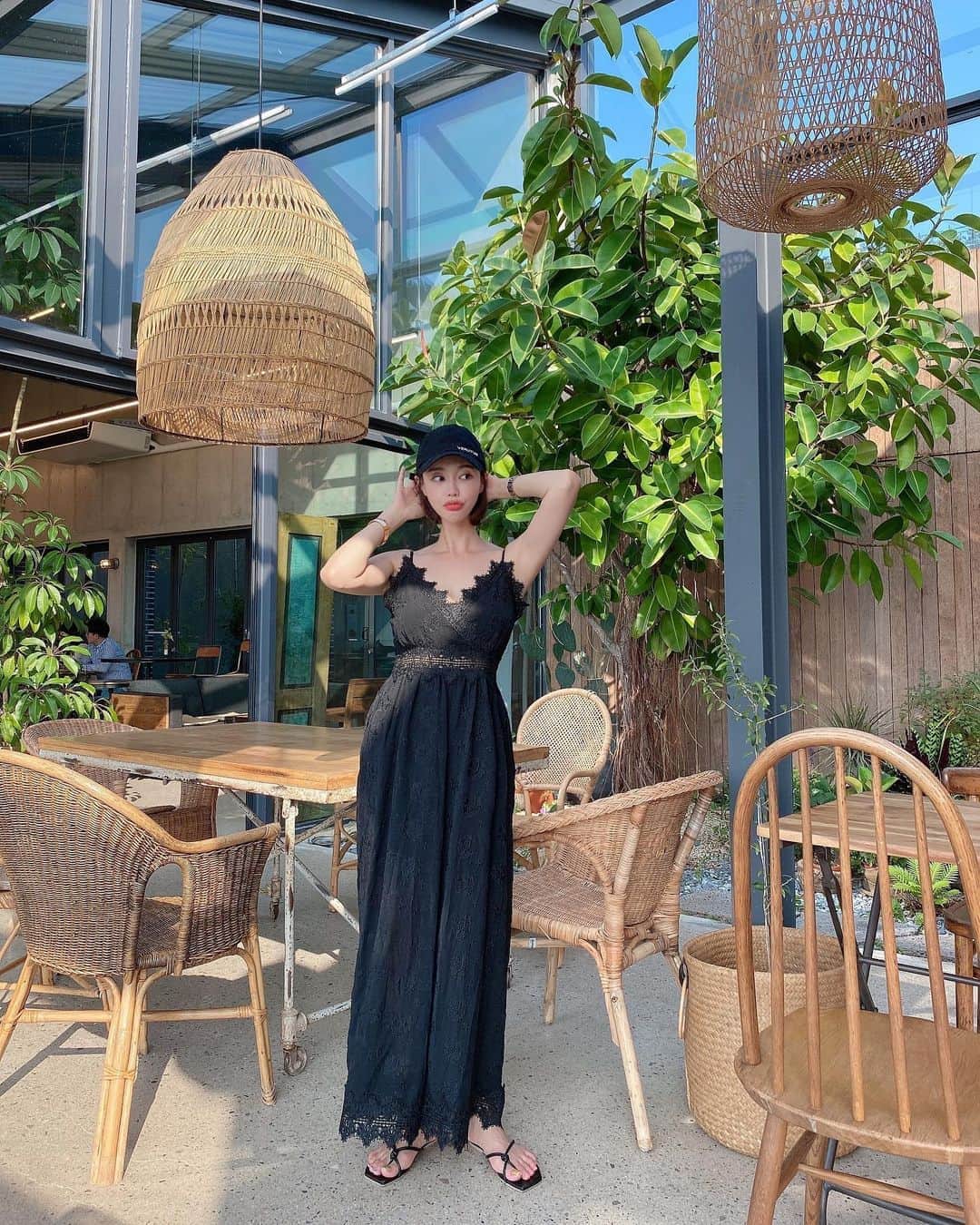 Hyemiさんのインスタグラム写真 - (HyemiInstagram)「아직 끝나지 않은 여수 사진 🙊  카페 참 예뻣는데 한명이 빨리 가야해서 사진만 찍고 음료는 테잌아웃🙄  여행 또 가고싶다요...😭  #여수 #여수여행」8月27日 19時03分 - hinzajoa