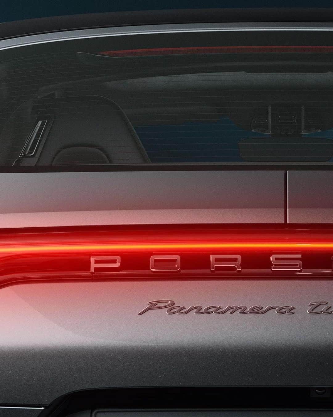 Porscheさんのインスタグラム写真 - (PorscheInstagram)「Sporting the carefully refined, full-width light strip with three-dimensional LED tail lights, the new Panamera shines a light onto bold new territory.  #Porsche #Panamera #DriveDefinesUs _ Panamera Turbo S: Fuel consumption: 10,8 - 10,7 l/100 km; CO2 emissions combined: 247 - 245 g/km I https://porsche.click/DAT-Leitfaden I Status: 12/2020」8月27日 19時14分 - porsche