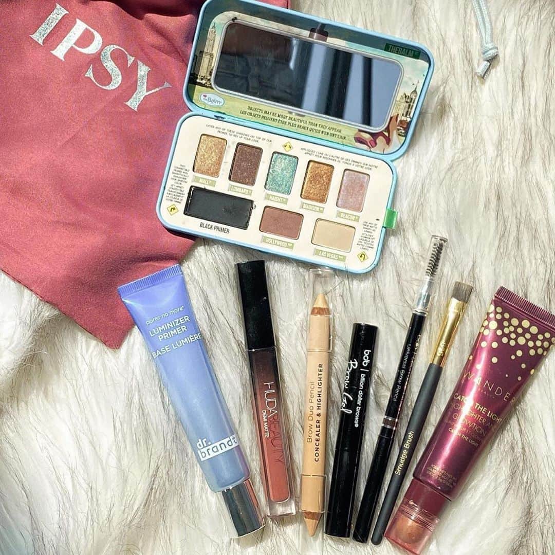 ipsyさんのインスタグラム写真 - (ipsyInstagram)「We’re not saying we can see the future 🔮, but we can def see @summersheekey glowin’ with these Glam Bag Plus products!  #IPSY #IPSYFutureYou  Products Here: @wander_beauty Catch the Light Highlighter & Glowtion @billiondollarbrows Best Sellers Kit @drbrandt Pores No More Luminizer Primer @thebalm Autobalm Day 2 Night Palette @hudabeauty Demi Matte Cream Liquid Lipstick in Mogul」8月27日 10時58分 - ipsy