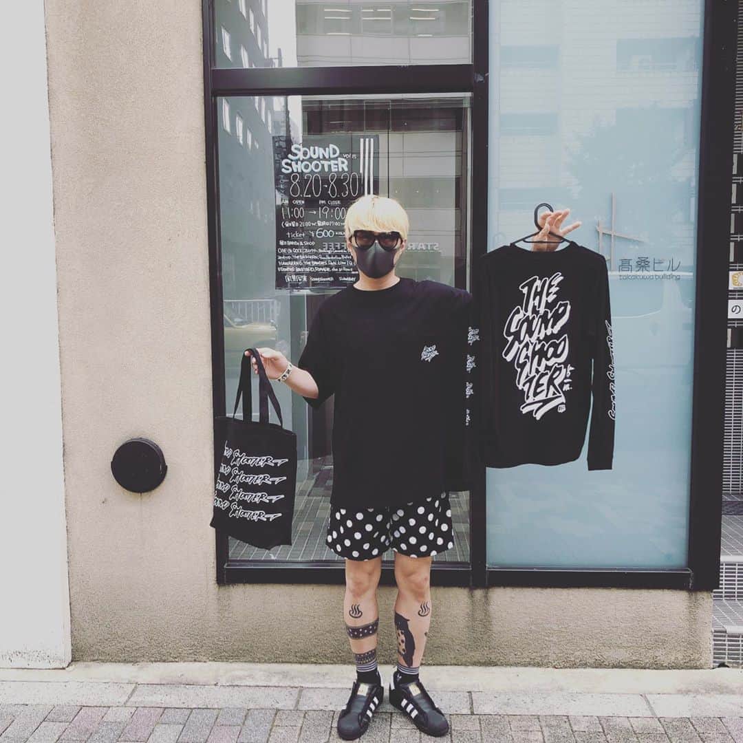 のインスタグラム：「【サウシュー東京写真展8日目スタート！】19時までオープン！ギャラリールデコ(渋谷区渋谷3-16-3ルデコビル6&5階)にてコロナ感染防止対策して写真展スタート！僕は最後までずっとお待ちしてます！学校や仕事終わりとか買い物がてら気を付けつつ是非。 #stingray  #サウシュー　#渋谷　#写真展」