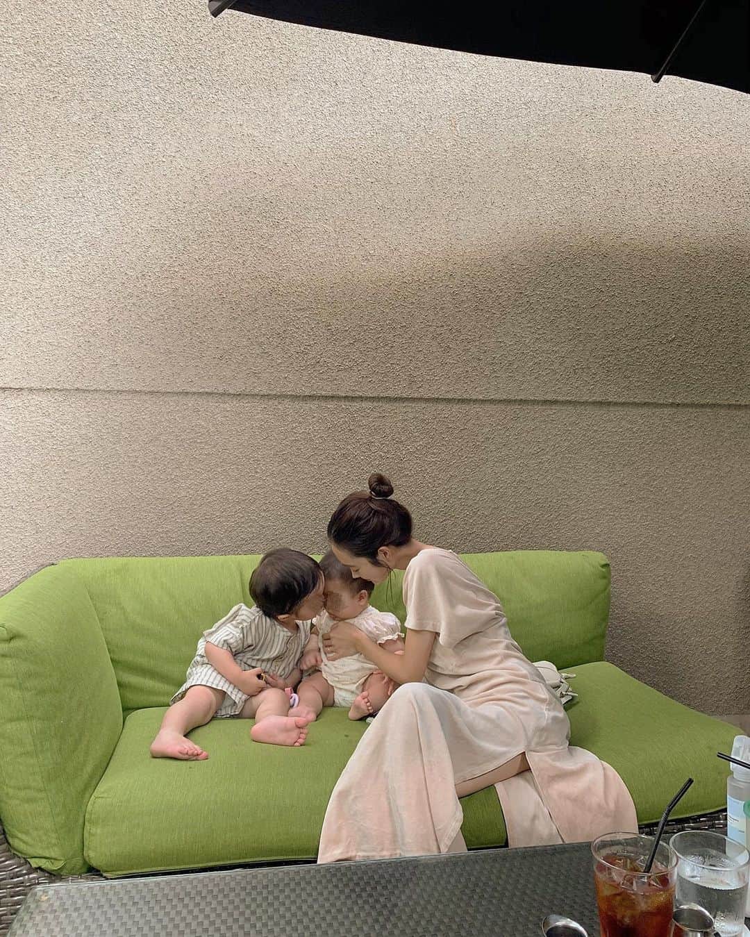 のインスタグラム：「愛される側から愛す側へ この子達にもたっぷりの愛情を🦋🌍」