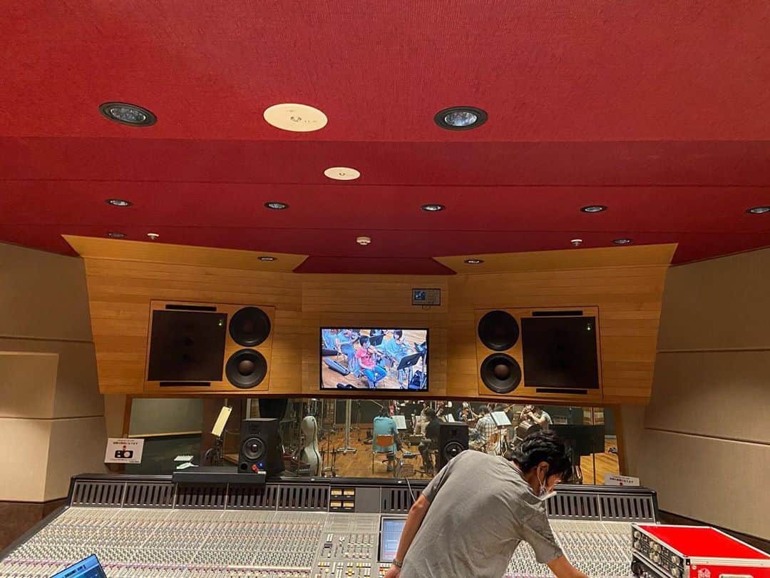 DE DE MOUSEのインスタグラム：「今日も録音」