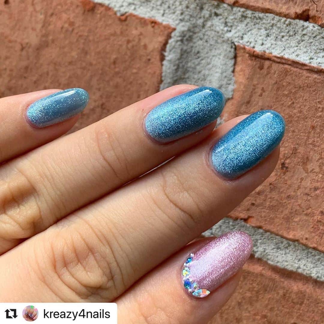 Icegel Nailさんのインスタグラム写真 - (Icegel NailInstagram)「ICEGEL Star Galaxy Gel . The most shiny gel in the world . We have sold 30,000 sets to various countries  . Never try, Never know!  . Only 1~2 layers to have the most shiny effects  . Too shiny that Camera cant get the shine of nails😭😭 . ICEGEL always produce the best quality of colors . The best quality for the best person like you - ICEGEL - .  #icegel#nail#nails#nailart#nailstagram#naildesign#nailpolish#gelnail#gelnailart#art#style#dalmatian#美甲#指甲油#madeinkorea#thebest#quality#star#galaxy#shine#shiny . Specially thanks to @kreazy4nails 🙇🏻‍♂️❤️❤️❤️」8月27日 13時04分 - icegelnail