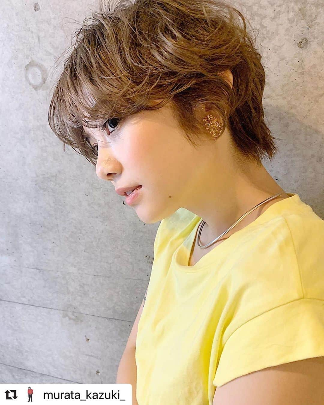 THROW 【スロウ】さんのインスタグラム写真 - (THROW 【スロウ】Instagram)「#Repost @murata_kazuki_ with @make_repost ・・・ hair by me✂️ ﻿ ﻿ #ショートパーマ　でラフな雰囲気を✨　﻿ 動きのあるショートスタイルが夏はおすすめ😊　﻿ ﻿ バッサリカットする方増えてます⭐️﻿ ﻿ ﻿ ﻿ ﻿ ﻿ ﻿ ﻿ ﻿ コロナ対策﻿ ﻿ 消毒　﻿ マスク﻿ 換気　﻿ 席の間隔 ﻿ 予約制限﻿ 短縮営業﻿ ﻿ ﻿ ﻿ お店でできることは徹底してます﻿ ﻿ 髪のお悩み全て解消します😊﻿ ﻿ ﻿ カウンセリングも僕の強みの一つなので、しっかり話し合いながらヘアスタイルを考えていきたいので、最初の相談のお時間はしっかりとお取りします✨ ﻿ ﻿ 安心感のある施術と接客を心がけています！！😊﻿ ﻿ ﻿ ﻿ 10代〜60代まで幅広く対応致します✨﻿ ﻿ ﻿ ﻿ ﻿ 🌿村田のこだわり🌿 ﻿ ﻿ バランス、質感、日常でまとまるスタイルを考えて切っています✨ ﻿ ﻿ ﻿ ﻿ ☑︎毎朝のスタイリングが上手くいかない﻿ ﻿ ☑︎髪質、髪型にお悩みの方 ﻿ ﻿ ☑︎気分を変えたい方 ﻿ ﻿ ☑︎自分にどんな髪型が似合うのか ﻿ ﻿ ☑︎小顔にみせたい ﻿ ﻿ ﻿ ⭐️一度お任せください ﻿ ﻿ ﻿ DMでカウンセリングも可能です！😊 ﻿ ご気軽にご連絡ください✨ ﻿ ﻿ ﻿ ﻿ ﻿ ﻿ ﻿ 【ご予約方法】 ﻿ ホットペッパー、TEL、LINE 、DMでもご相談ください🙇　﻿ ﻿ ﻿ 【営業時間】　﻿ 火、水、金、土曜日　10：00 〜20：00 ﻿ 木、日曜日 　10：00〜19：00﻿ ﻿ ﻿ 【場所】　﻿ BLANDO ﻿ TEL 03-5969-8853 ﻿ ﻿ 東京都調布市仙川町1-16-8マルジュウビル2F ﻿ 京王線　仙川駅　徒歩3分　﻿ ﻿ ﻿ ﻿ ﻿ ﻿ ﻿ ﻿ ﻿ ﻿ ﻿ ﻿ ﻿ #blando#muratastyle#仙川#調布#京王線#ロブ#ボブ#切りっぱなしボブ#レザーカット#ショートボブ#カジュアル#ヘルシー#ナチュラル#アレンジ#ヘアアレンジ#スロウカラー#lala_hair#シースルーバング#ミルクティーカラー#おくれ毛#あざと可愛い#インナーカラー#プレミアムストレート#サイエンスアクア」8月27日 13時13分 - throwcolor