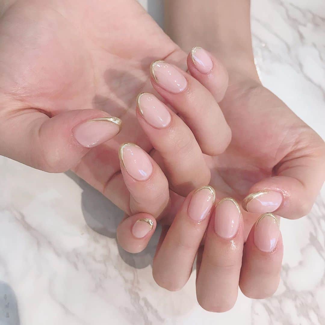 池田星来のインスタグラム：「. 先日、美通プレスさん @bitsu_press が提携しているARKnailさん @_ark_nail に行ってきました💎  【私の投稿を見た】とご連絡していただけると投稿3枚目のメニューが無料でできるキャンペーンをご用意していただきました💅🏼 ＊先着10様限定 予約方法は3枚目をご覧ください🌟  @bitsu_press さんはいろんな美容情報を発信しているので是非フォローしてみてください😊  #ミスコンテスト #ミスコン #ファイナリスト #ミス共立女子 #被写体 #ポートレート  #instagood #instalike #ジェルネイル #ネイルデザイン」