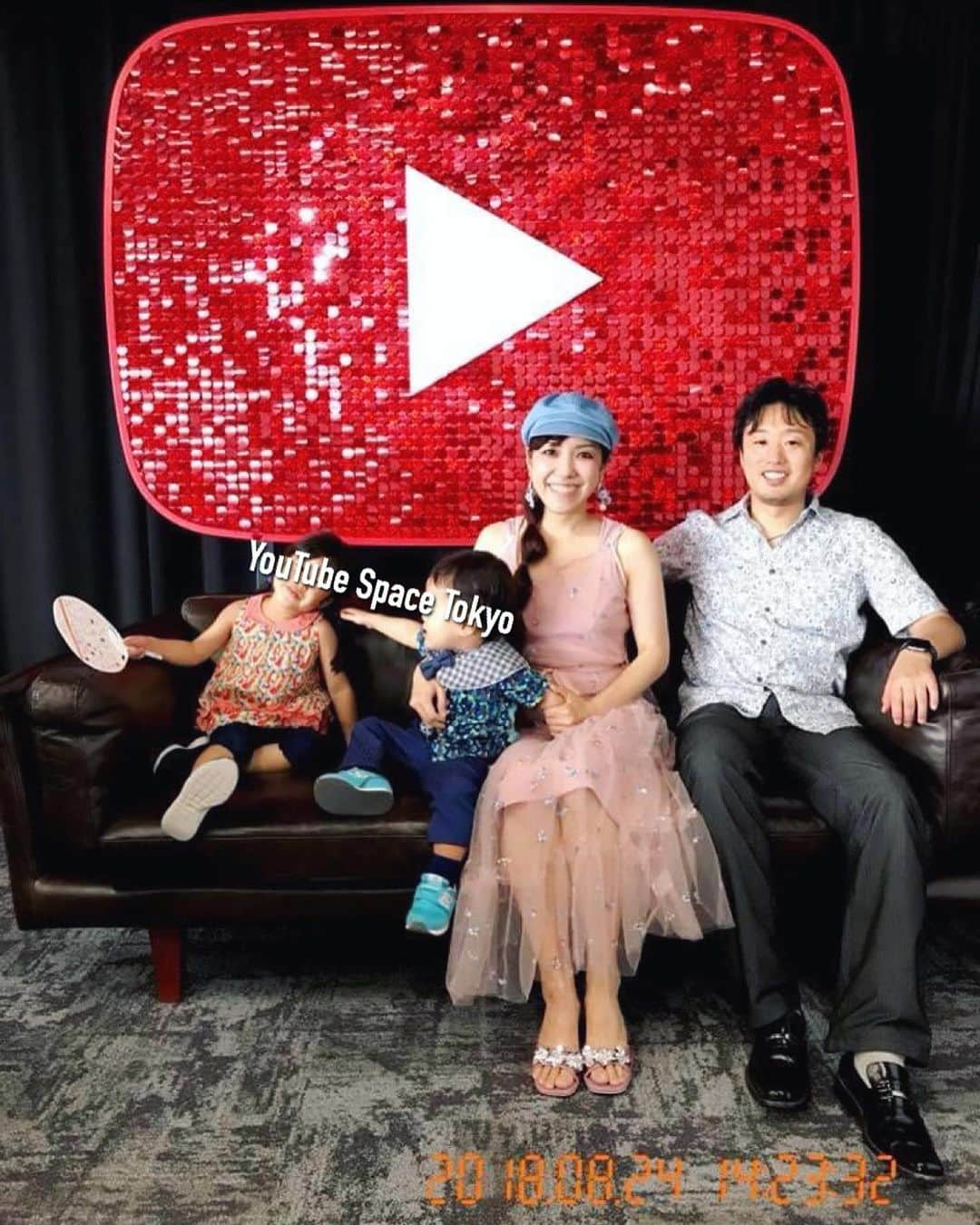 ochikeronさんのインスタグラム写真 - (ochikeronInstagram)「TBT 2 years ago at #youtubespacetokyo It does not exist in Roppongi anymore. I’m glad I made my channel trailer here with Tokyo Tower🗼The photos just popped out from my album 🥰」8月27日 13時53分 - ochikeron