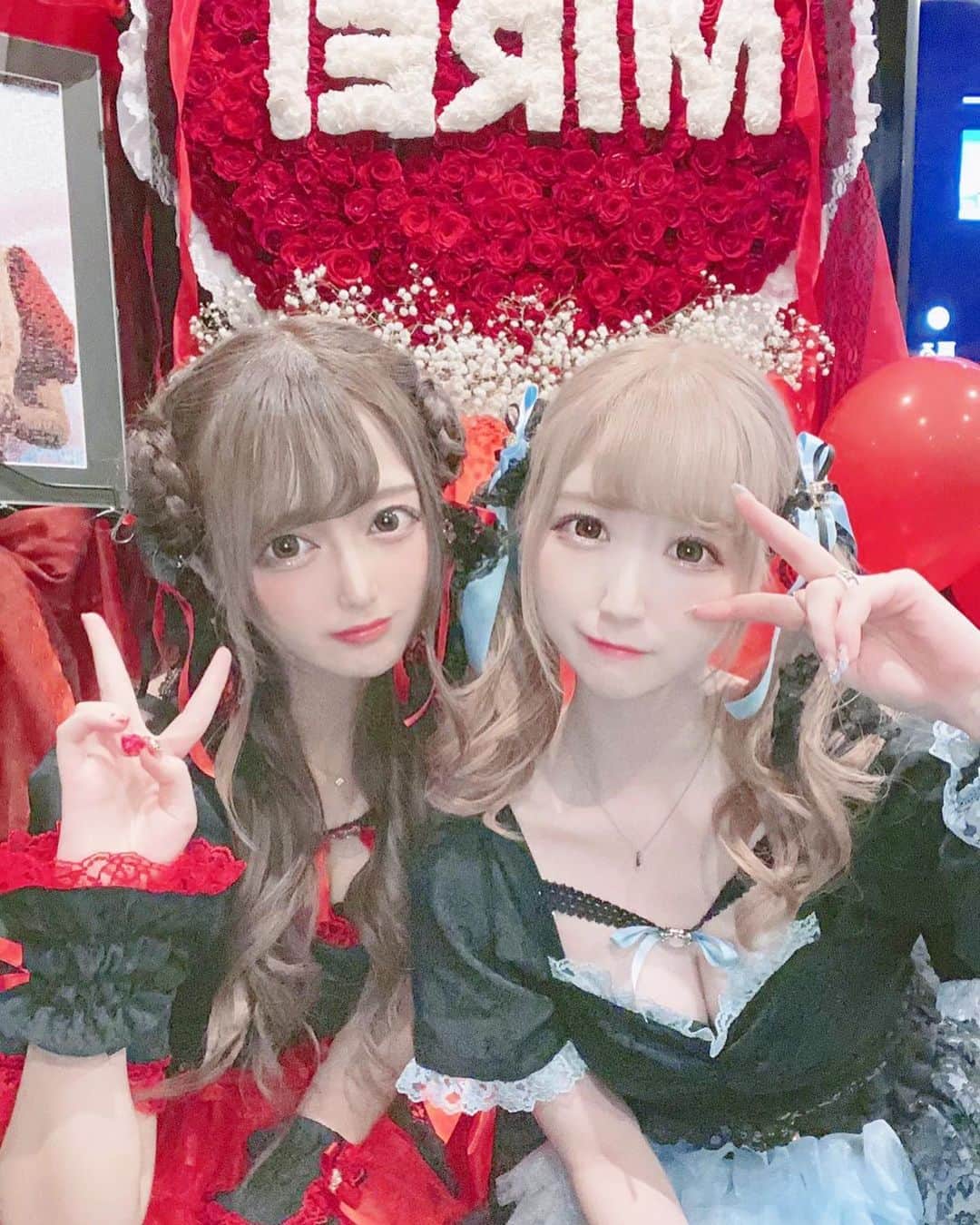 のインスタグラム：「みれちゃん卒業おめでとう❤️ 美玲ママの手作り衣装天才🥺✨✨ * * #アイドル #地下アイドル #スタフラ #アイドル衣装 #自撮り女子 #自撮り #自撮り界隈 #被写体 #メイド #コンカフェ #地雷 #地雷女 #メンヘラ女子 #ハイトーンカラー #ハイトーン女子 #谷間 #コスプレ #コスプレイヤー #秋葉原 #美男美女と繋がりたい #お洒落さんと繋がりたい #idol #japaneseidol #cosplay #cosplayer #japanesegirl #maid #followforfollowback #いいね返し #フォローミー」