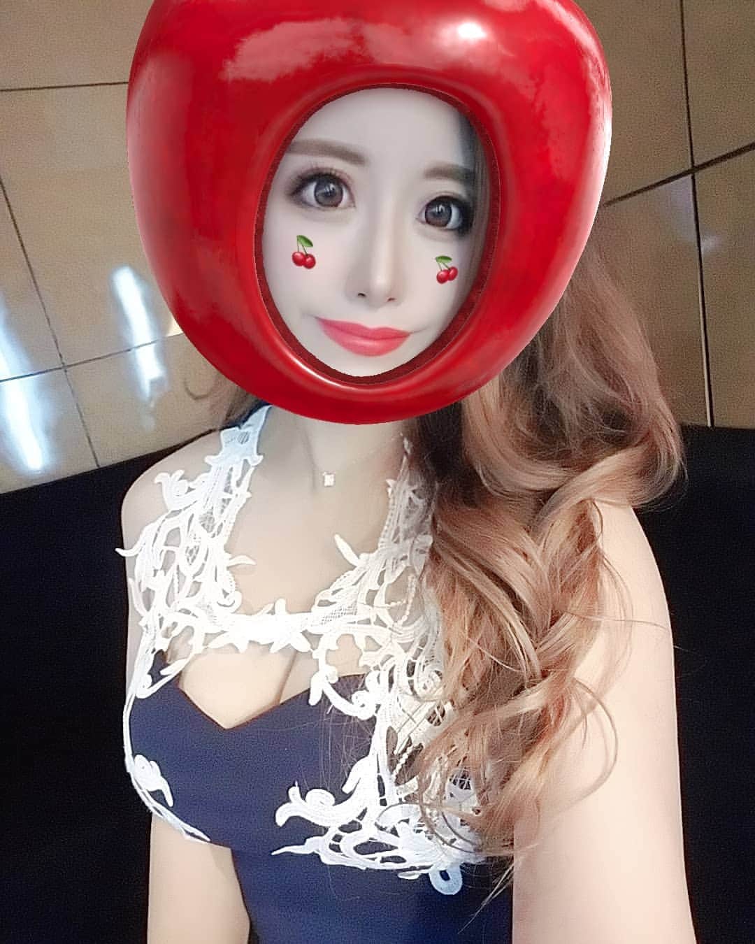 のインスタグラム：「さくらんぼ盛れ気味👯🍒°⑅ *✲ﾟ*｡  名古屋自粛解除ハッピー。👾💕  #キャバクラ#キャバ嬢#クラブ #ニュークラブ#ラウンジ#スナック#ガールズバー#バー#メンパブ#ホスト#名古屋#錦#錦三丁目#錦三#歌舞伎町#六本木#銀座#すすきの#仙台#昨日半世紀ぶりに出勤して思った事。#りあおぺのみんなに久々会えて#めっちゃめっちゃ嬉しかった急に元気になったﾜﾛﾀﾘｯｼｭﾌｫｰｴﾊﾞｰ#やはり私は#自粛向かない#ぴーえん( ˶ ᷇ 𖥦 ᷆ ˵ )#ωωωωωωω🍨🍧😀❣🎭🌹🌼✌🏼️」