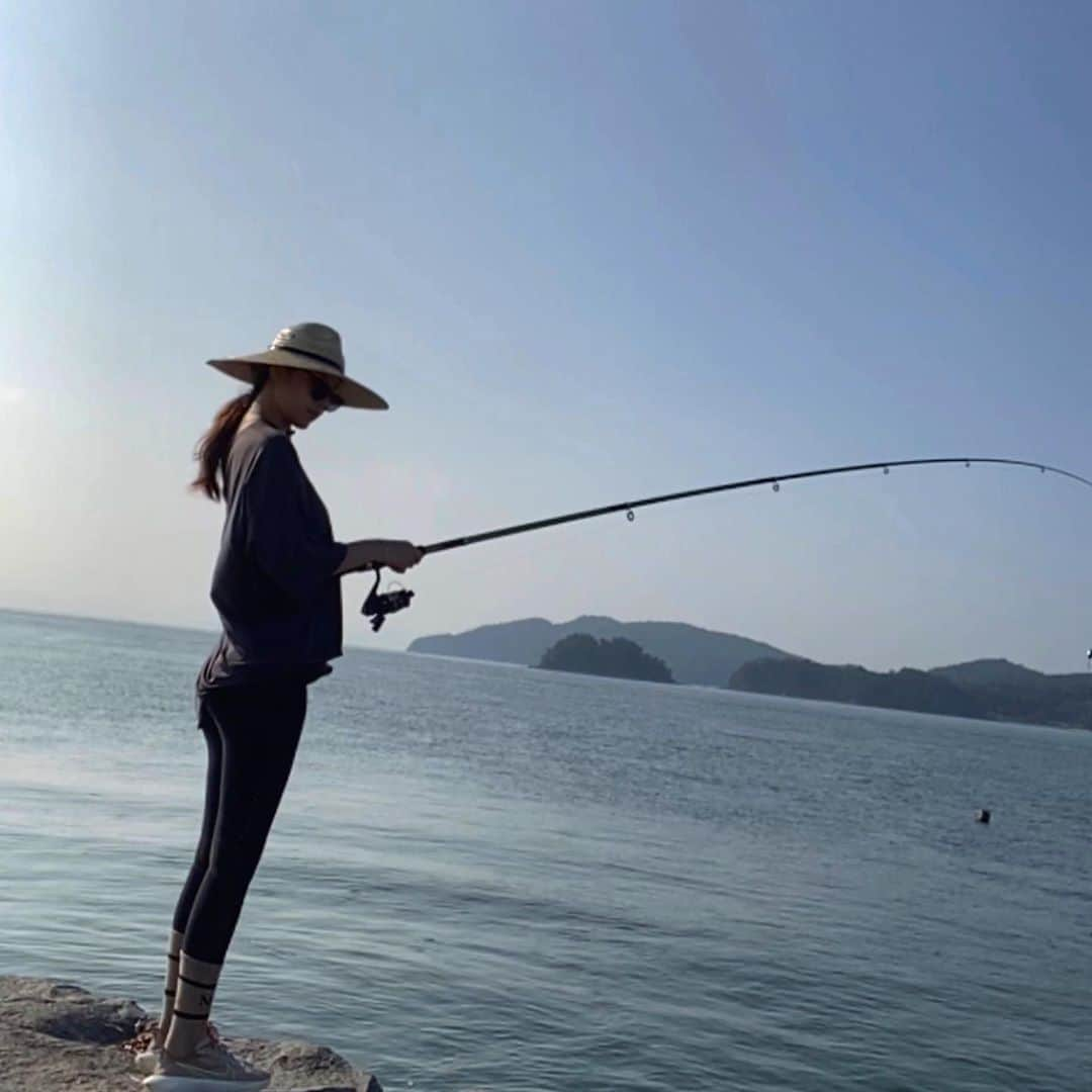 クォン・スジョンさんのインスタグラム写真 - (クォン・スジョンInstagram)「🎣.... 손맛 #중독」8月27日 15時40分 - sujung92k