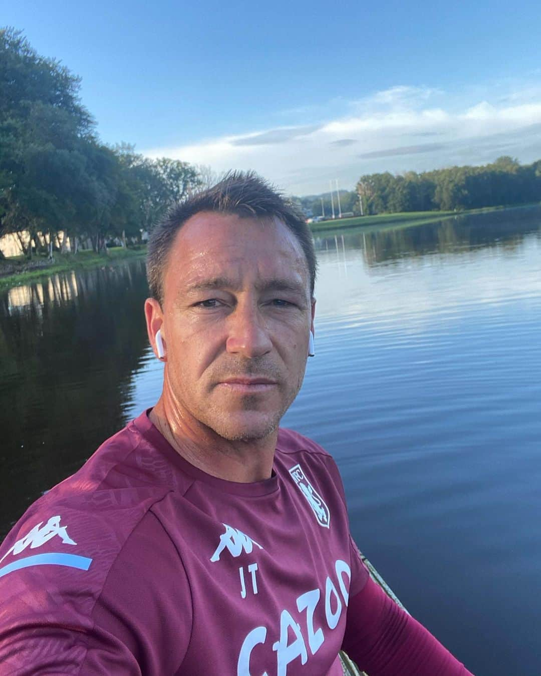 ジョン・テリーさんのインスタグラム写真 - (ジョン・テリーInstagram)「Much needed morning run... 🏃🏻‍♂️💭  5k 22 minutes」8月27日 16時02分 - johnterry.26