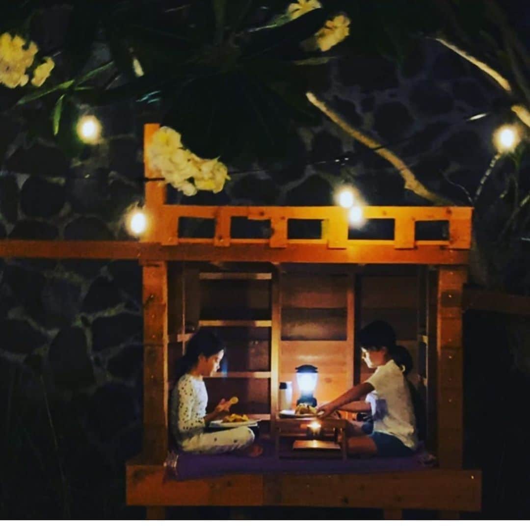 梨花 さんのインスタグラム写真 - (梨花 Instagram)「A tree house that my son and my husband made♡ And it looks like a book world」8月27日 16時39分 - rinchan521