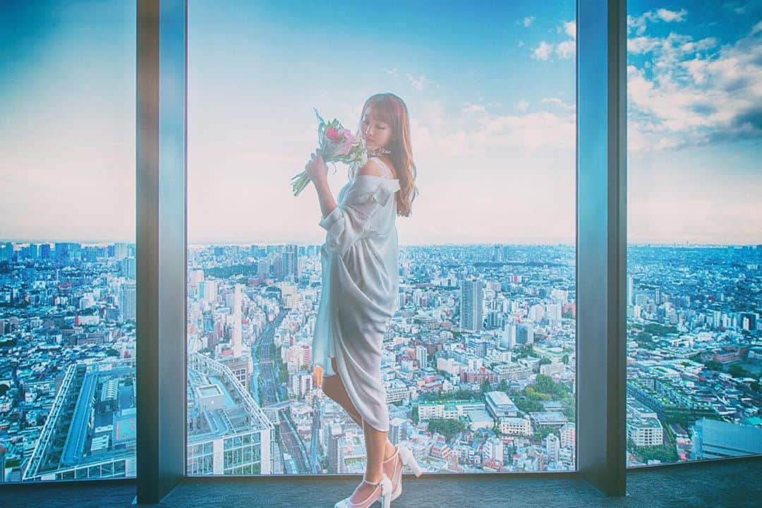 のインスタグラム：「💐 Photo by @haniwa2go  . . #撮影 #渋谷スカイ #渋谷 #花」
