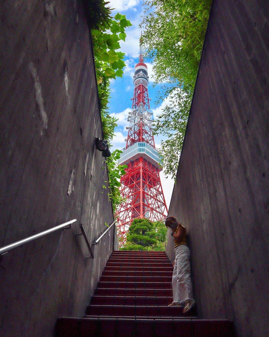 DJ YURiAのインスタグラム：「🗼🗼🗼﻿ ﻿ ﻿ #tokyo﻿ #tokyotower #東京タワー #写真好きな人と繋がりたい」