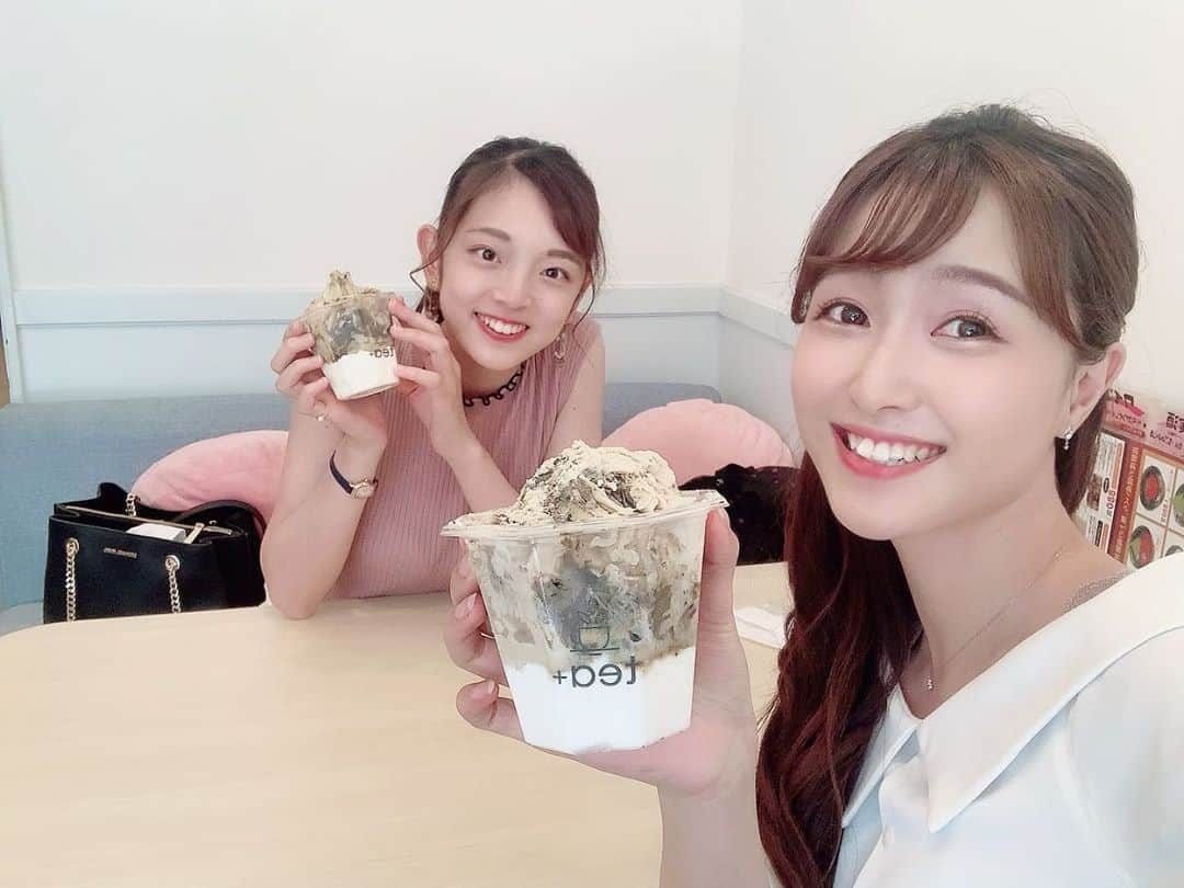 岩本恵美加さんのインスタグラム写真 - (岩本恵美加Instagram)「◌𓈒𖡼﻿ 今年初かき氷はtea+の ミルクティーナッツ🍧 ㅤㅤ しっかりした氷に見えたから思いっきり噛んだら ふわさらな氷でびっくり👀！ 頭キーンってならないやつだ🥺 ㅤㅤ ミルクティー氷を削ってるから 味も薄くならないし 下のパンナコッタと相性が良い◎ ㅤㅤ メロンジュースもチョコのクロワッサンも おいしかった😋🥐♬ ㅤㅤ 次は何にしよう🤔💕 ㅤㅤ ┈┈┈┈┈┈┈┈┈┈┈┈┈┈┈┈┈┈┈┈┈ #shizuoka #cafe #sweets #sweetstagram #kakigori #milktea #pannacotta #dessert #静岡 #静岡カフェ #かき氷 #ミルクティー #メロンジュース #クロワッサン #紅茶専門店」8月27日 18時18分 - emk_iwmt