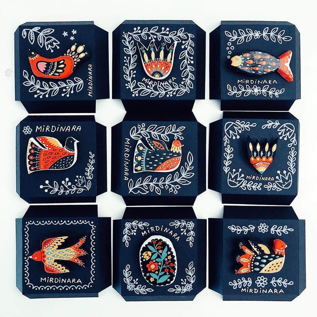 Dinara Mirtalipovaのインスタグラム：「Packaging is my weakness, I often save pretty tags and boxes and wrapping paper. So, while the brooches were finished a long time ago, I wasn’t ready to list them without proper packaging.  Please note, this type of little crafty things is my hobby, it’s my joy and I do only get to do it in between my projects. That’s the reason why all of the one-of-a-kind pieces are not frequent in my shop. Sometimes people ask me about bracelets, beads and Easter eggs, assuming they are always available to purchase. But they aren’t. They take a long time to make, and I like to not rush with making them, because I add not only intricate details to the design, but I also pour all of my love and passion into each and every object.  Today I added a few details to the packaging. I’m hoping to list them next week, once I finish taking proper pictures )) Will let you know when! #mirdinarabeadsandbracelets」