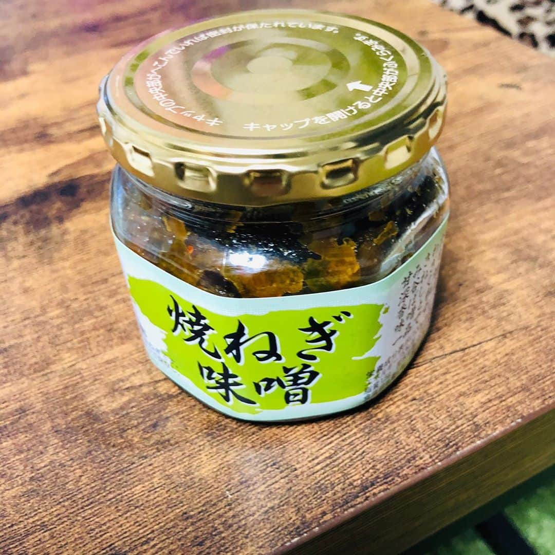 山本憲吾さんのインスタグラム写真 - (山本憲吾Instagram)「#kengosキッチン  ・胸肉のネギ味噌焼き ・野沢菜とじゃこ炒飯 ・もずく  いつもボロクソ言ってくる 河東ゆうだいさんから頂いた ネギ味噌を使って作りました！ ちょっとピリ辛やけど旨い😋  ありがとうゆうだい🙇🙇  #kengosキッチン  #ウエイト後飯 #おとこめし部」8月27日 20時22分 - marukome.k