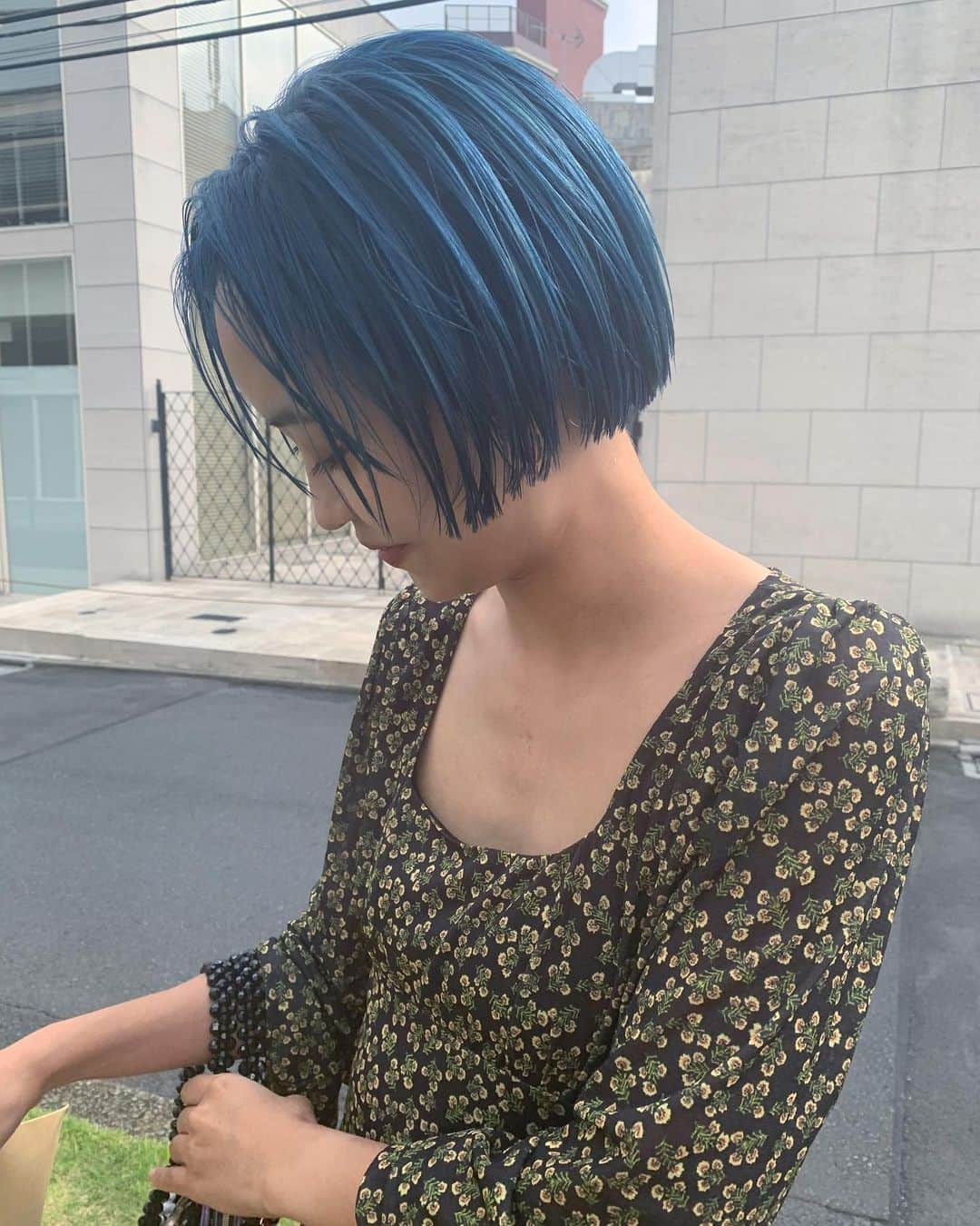 nanako itoのインスタグラム：「🥏🌎🦕💙 . #bluehair」