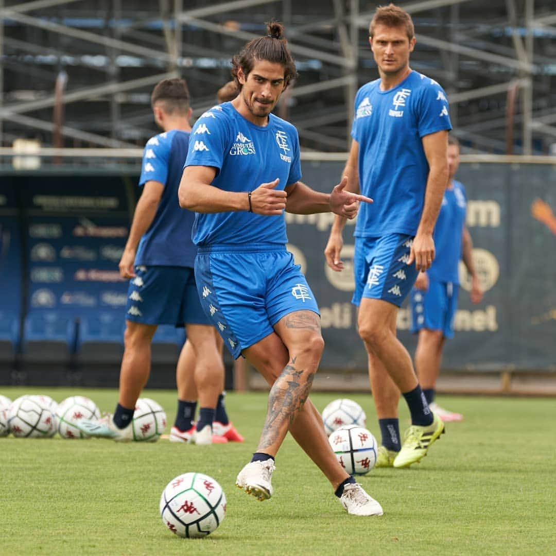 エンポリFCさんのインスタグラム写真 - (エンポリFCInstagram)「📸📸📸 #Day3 Azzurri al lavoro al mattino al Sussidiario; nel pomeriggio nuova seduta per la formazione di Dionisi」8月27日 21時33分 - empoli_fc_official