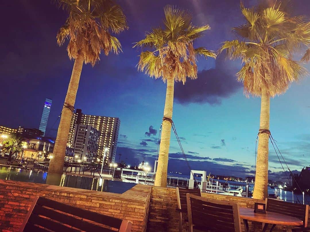 青木茉里奈のインスタグラム：「🏝🌃 ・ ・ ・ #golf」