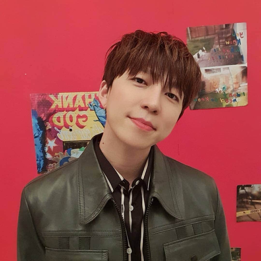 U-KISS（ユーキス）のインスタグラム：「[#수현] 오랜만에 화보에 멋짐 오피피에이🤘🤘❣  #유키스 #UKISS #SOOHYUN  #싱글즈매거진 #싱글즈9월호」