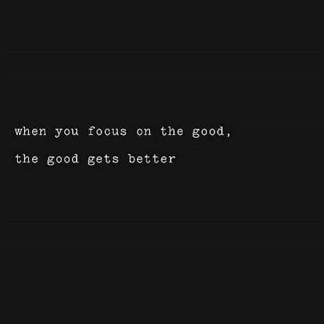 ダナイ・ガルシアさんのインスタグラム写真 - (ダナイ・ガルシアInstagram)「When you focus on the good, the good gets better. 👑 #quotes #quoteoftheday #thisishappening #danaygarcia #thursday #vibes #workflow #growth #mindset #magic #loveisintheair #gratitude #community #dance #laugh  Never forget the magic 👑#queen」8月27日 21時57分 - danaygarcia1