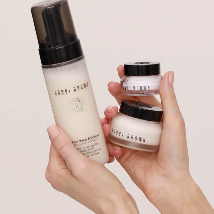 のインスタグラム：「Wash away the day and restore skin's moisture levels with our Refresh Hydrating Skincare Set.   Shop now at the @Nordstrom Anniversary Sale.   #bobbibrown #nsale #nordstrom #skincare」