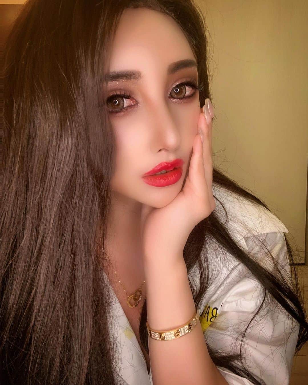 のインスタグラム：「最近みんなが美味しいご飯をご馳走様してくれるので幸せでーす💕💕💕 今日もまた東洋軒𓌉◯𓇋 ‎✨ 本当に美味しいからみんなに宣伝✌🏻💗(笑) #誕生日 #誕生日期間 #キャバ嬢かよ #元キャバ嬢 #LOVE #tokyo #Japan #ブルベ冬」