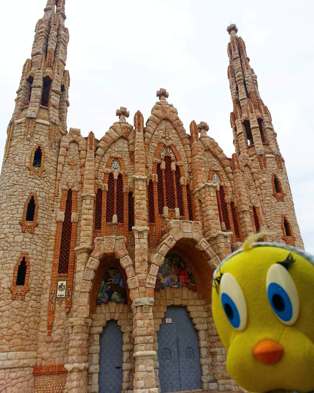 Little Yellow Birdさんのインスタグラム写真 - (Little Yellow BirdInstagram)「Spain (sigh) Traveling (sigh) Seeing new things, eating exciting food, paws in a foreign sea...(sigh...)⠀⠀⠀⠀⠀        ⠀⠀⠀⠀  Pic taken 2016, Novelda, Costa Blanca, Spain, Europe, Earth #littleyellowbird #tweety #tweetykweelapis #adventures #yellow #bird #tbt #throwback #throwbackthursday #fernweh #travel #traveling #wanderlust #spain #costablanca #novelda #santuariodemariamagdalena #sightseeing #doingtouristythings #whenwillitravelagain #stupidvirus #stuffedanimalsofinstagram #plushiesofinstagram」8月27日 22時08分 - tweetykweelapis