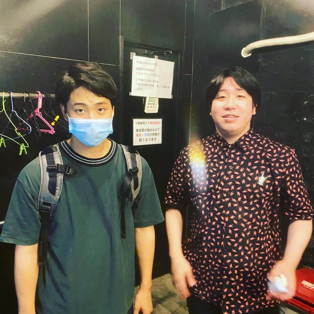 がんばる太郎さんのインスタグラム写真 - (がんばる太郎Instagram)「今日は若者のすべてという素晴らしいライブにお招きしてもらいました！ これから毎日投稿がんばろう！ということで同期で吉本のエース、金魚番長を晒します。 #金魚番長 #吉本興業 #ワタナベエンターテインメント #つばめ花火」8月27日 22時32分 - tarochanpaopao