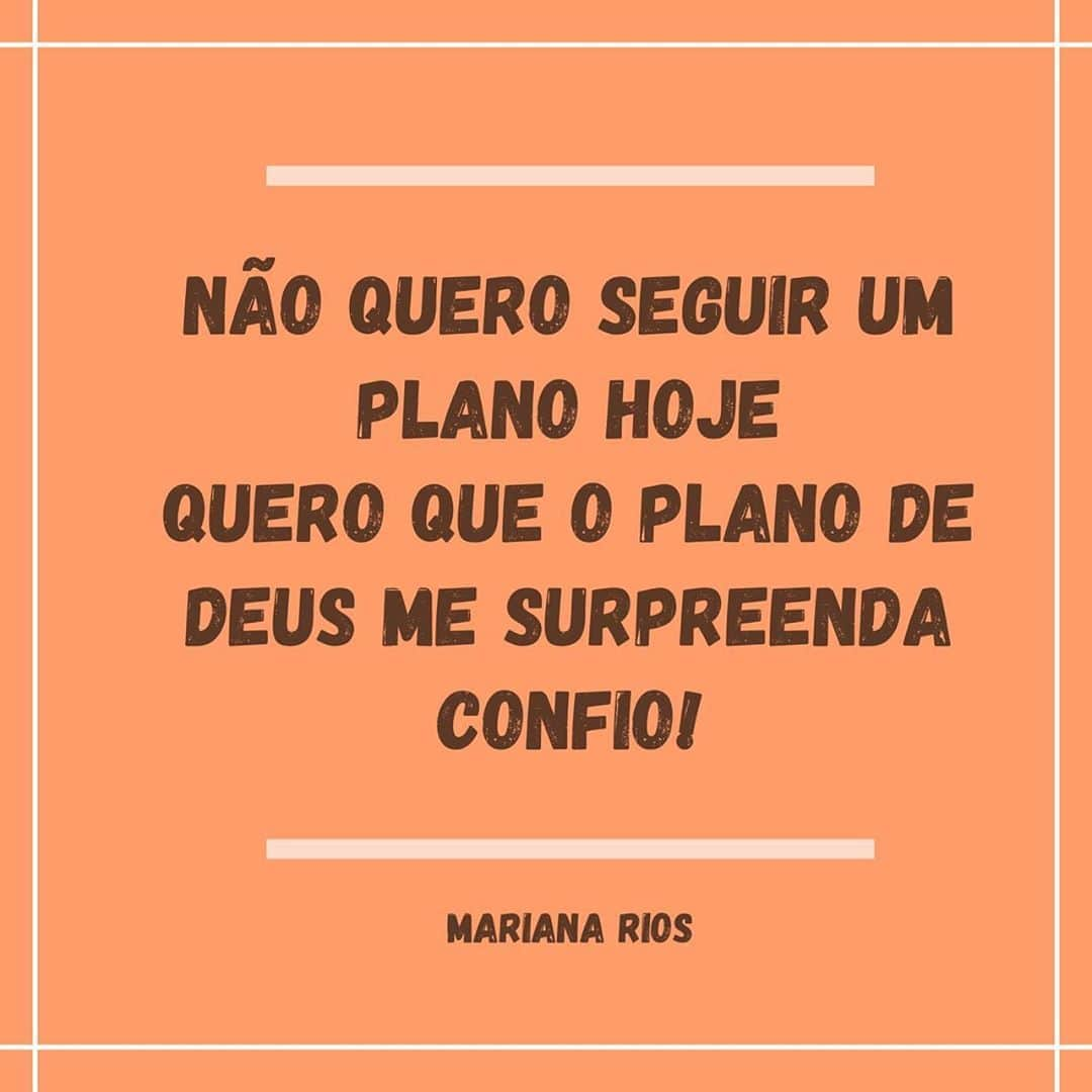 Mariana Riosさんのインスタグラム写真 - (Mariana RiosInstagram)「Você confia que pra tudo Deus tem um plano maior? Confia que nem sempre temos o controle e que existem coisas que fogem do nosso entendimento? Quando a gente confia, respiramos mais aliviados e o sentimento de gratidão nasce em nossos corações! Pois sozinhos nunca estamos! Entregue suas dúvidas e indecisões nas mãos de Deus! Ele sempre sabe o que faz! Um lindo dia a todos! 💙🙏🏼」8月27日 22時42分 - marianarios