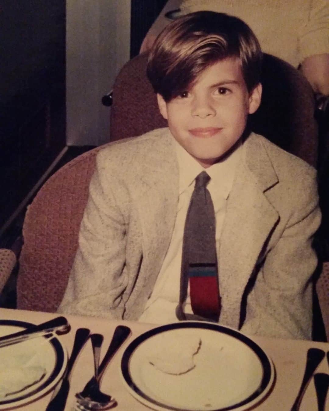 Queensrycheさんのインスタグラム写真 - (QueensrycheInstagram)「#tbt🔙📸 - There is no denying who this young boy is....Mr. Todd La Torre!! 😇 #queensryche #throwbackthursday #toddlatorre #nodenying #cutekid #suitandtie #littleboyvsgrownman #whoknew #samesmilesameeyes #handsomelittleman」8月27日 22時45分 - queensrycheofficial