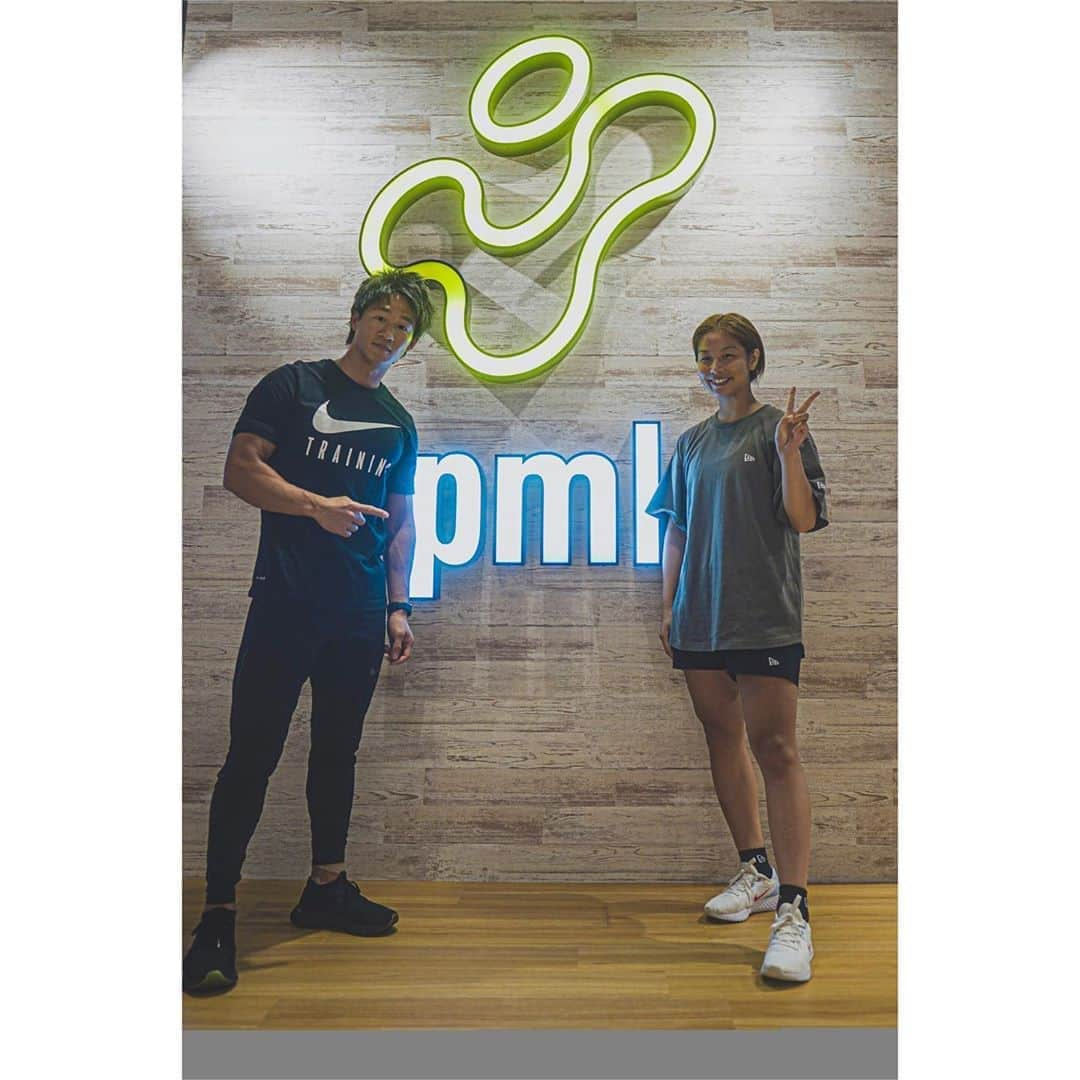 浅倉カンナさんのインスタグラム写真 - (浅倉カンナInstagram)「pml🔥 今日はカンさんの撮影でカメラがずっと回ってたので 一言も文句言わずやりました！ ちゃっかり自分も撮ってもらっちゃいました🔥 ありがとうございました😊 @kan_fitnesslife  撮影 @hideki_tsuji23」8月27日 23時13分 - a_kanna_