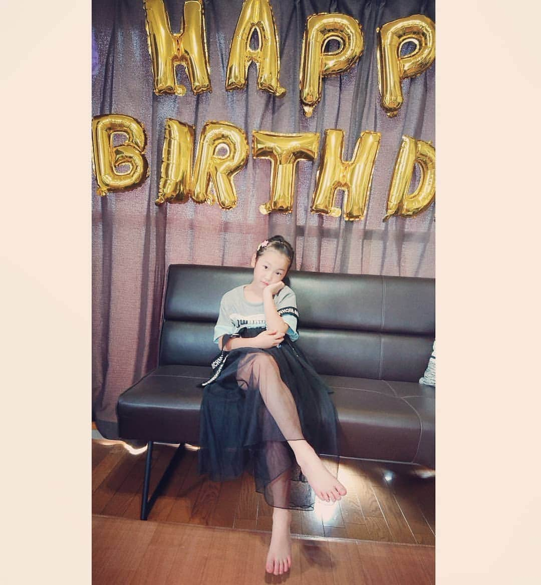 飯田亜希子さんのインスタグラム写真 - (飯田亜希子Instagram)「* ⭐２０２０年８月２７日(木)⭐ * ８歳お誕生日🎂✨おめでと💖 * #娘#お誕生日#8歳#朝から#撮影会#やらされる#可愛い#いつの間にか#お姉さん#❤️#成長日記 #ママ#ママモデル#モデル #mama#mamamodel#model」8月27日 23時57分 - akki_idea