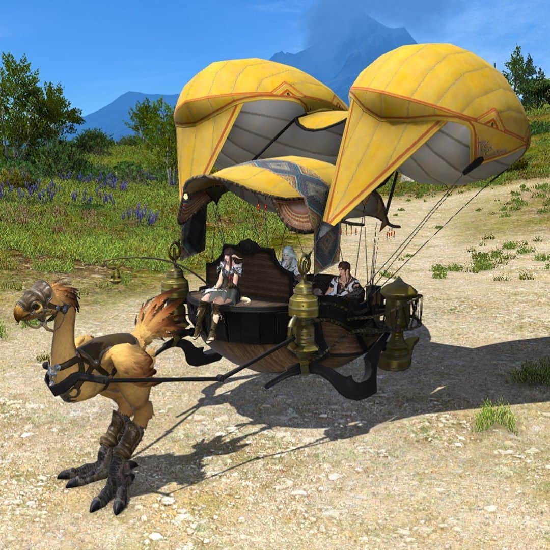 FINAL FANTASY XIVさんのインスタグラム写真 - (FINAL FANTASY XIVInstagram)「CHOCOBO INCOMING! 🐤💨 Hop aboard the new four-seater carriage mount, and grab some new costumes along the way! 🍻✨ Now available on the #FFXIV Online Store! 🛍 #FF14」8月27日 23時51分 - ffxiv