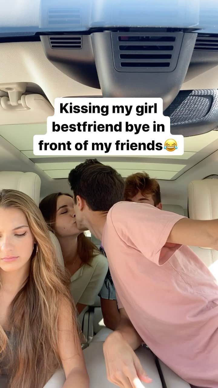 Brent Riveraのインスタグラム：「Their reaction😱😂」