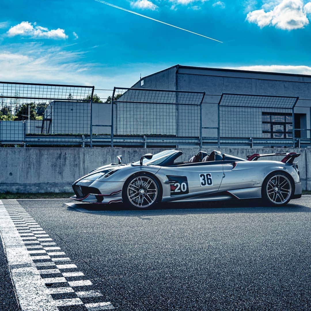 パガーニ・アウトモビリのインスタグラム：「What racetrack would you like to drive the Pagani Roadster BC on? Let us know in the comments! ⠀ ⠀ With @doerrgroup at @bilsterberg ⠀ #pagani #huayra #roadsterbc」
