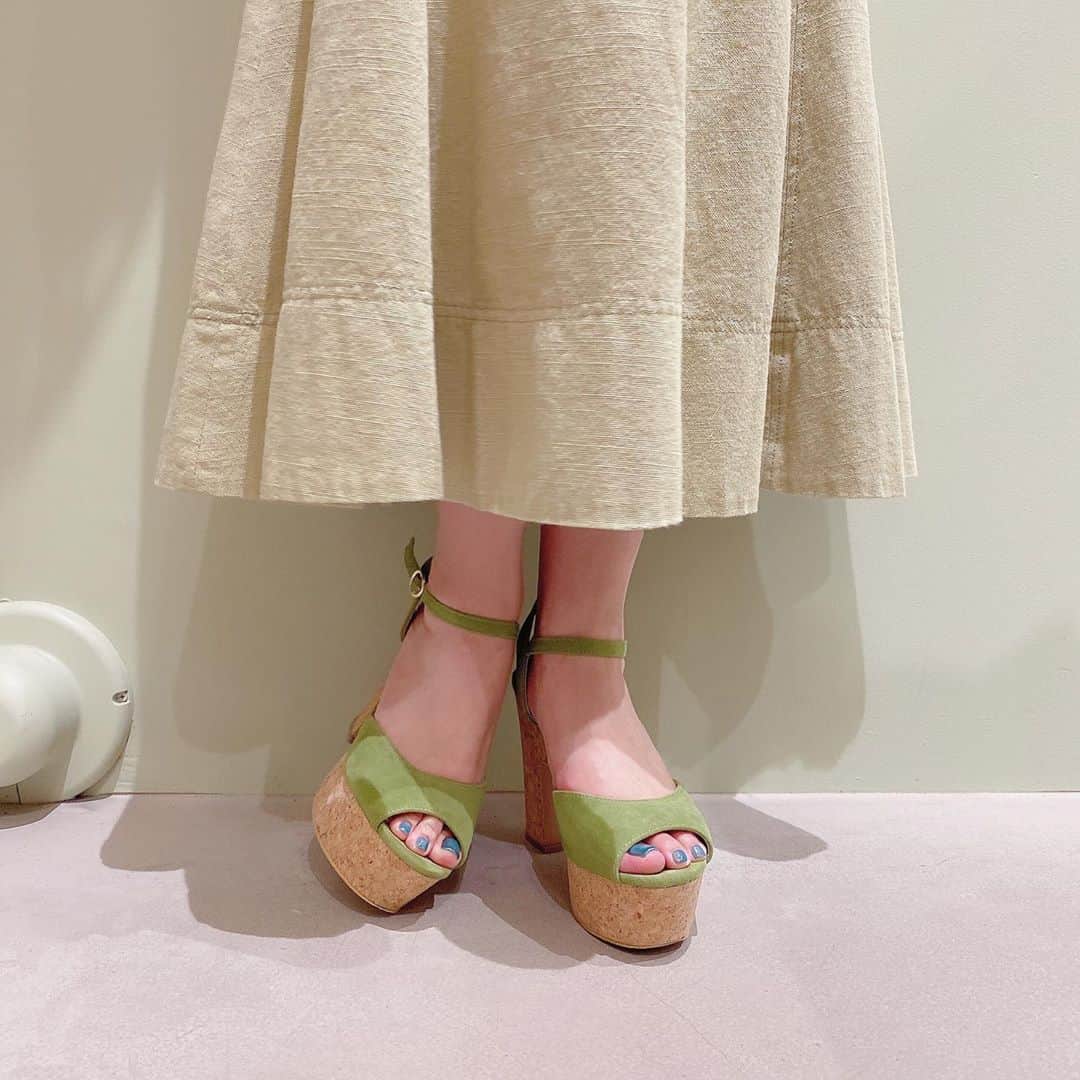 夏焼雅さんのインスタグラム写真 - (夏焼雅Instagram)「🍈𝕘𝕣𝕖𝕖𝕟  𝕕𝕒𝕪🍈  #みやフク クレジットはタップしてね♡  Foot nail: @famenail.shibuya 🐾  Photo by: @chinami.tokunaga 🍊」8月28日 0時22分 - miyaaa0825