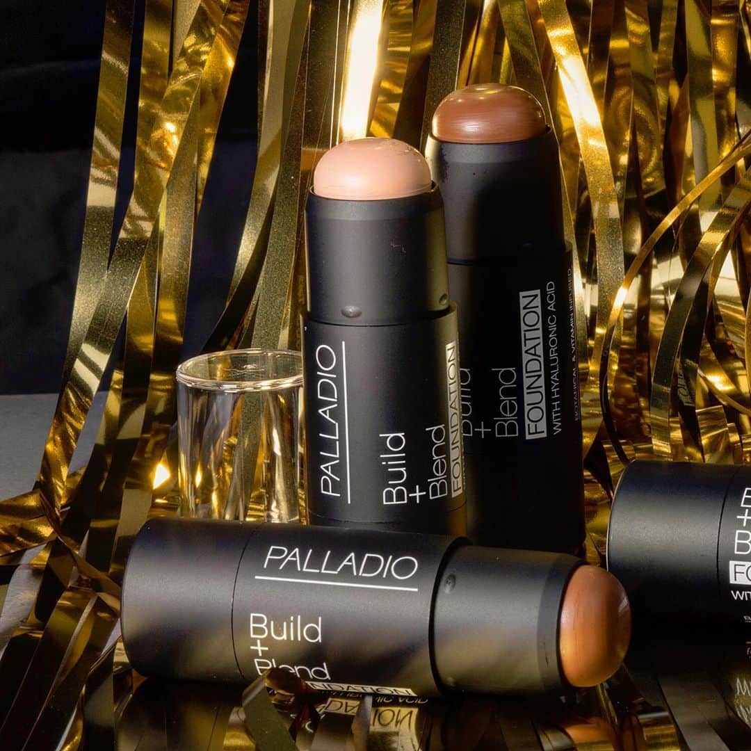 Palladio Beautyさんのインスタグラム写真 - (Palladio BeautyInstagram)「Fresh healthy-looking skin is only 1 swipe away 💕✨ Shop our gorgeous #Vegan shades now on PalladioBeauty.com 😍   Super creamy & blendable formula 💋  Infused w/ hyaluronic acid💧 #HydratingFoundation  #PalladioBeauty #VeganFoundationSticks #TravelFriendly #GlutenFree」8月28日 0時39分 - palladiobeauty