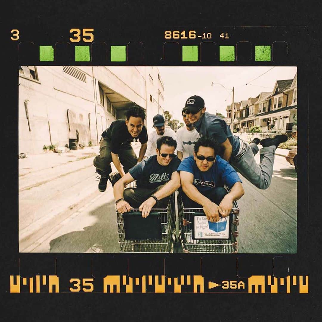 リンキン・パークのインスタグラム：「Rolling back the clock #HybridTheory20」