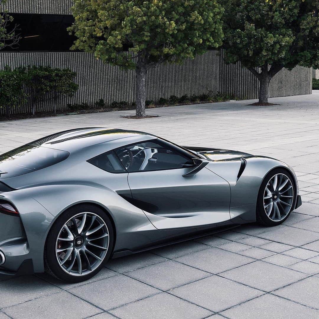 CARLiFESTYLEさんのインスタグラム写真 - (CARLiFESTYLEInstagram)「Imagine the Supra looked like this with 600hp? 🥵 The Toyota FT-1 Concept. #carlifestyle」8月28日 1時14分 - carlifestyle