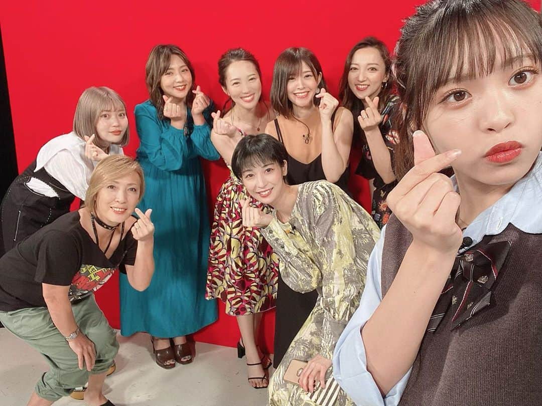 ありさ・あげまんクリエイターのインスタグラム：「ご覧頂きありがとうございました😆‼️  ラブ子さんたちと❤️  #中居大輔と本田翼と夜な夜なラブ子さん  #夜なラブ #ラブ子さん #TBS #木下有紗」