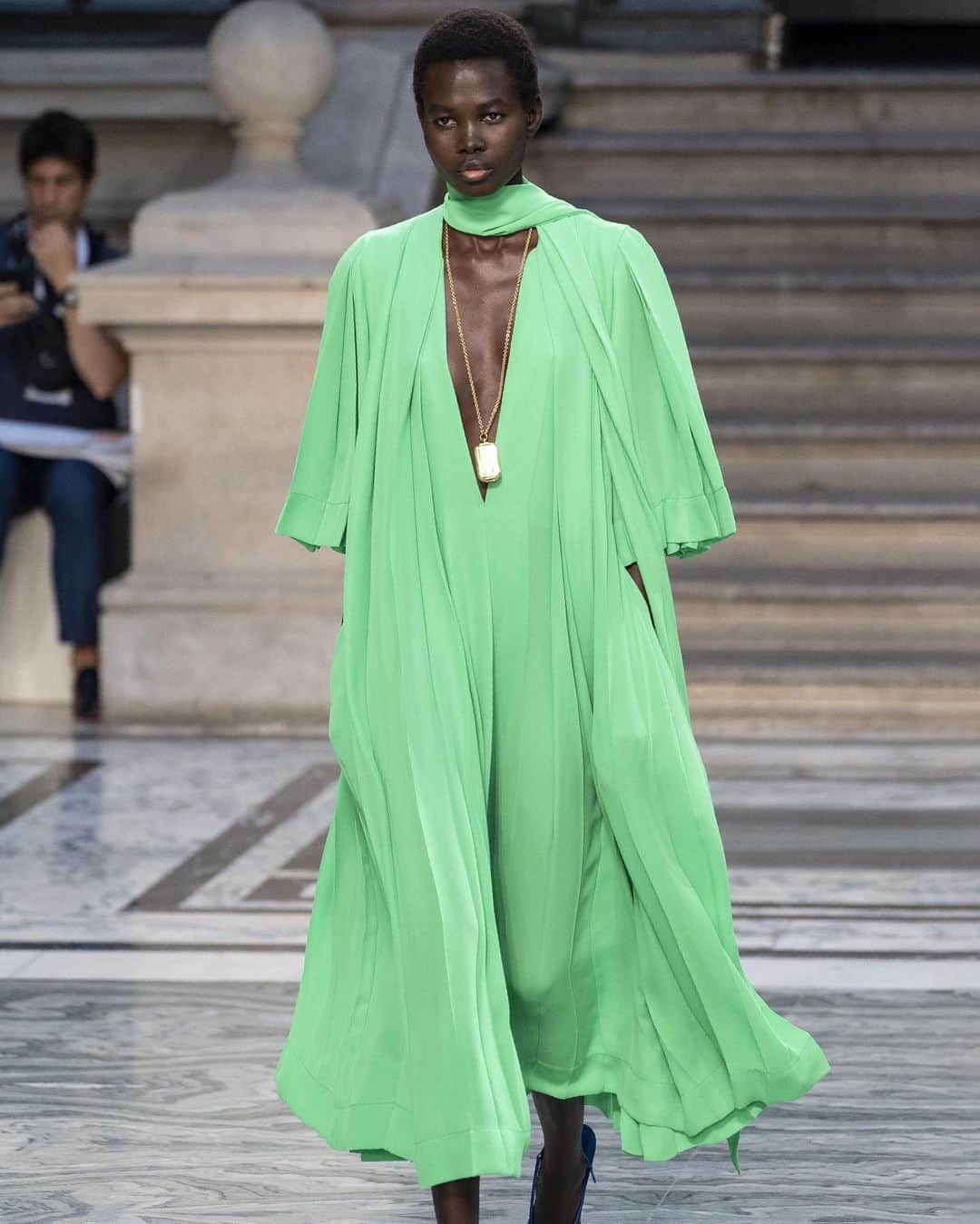 Fashion Weekのインスタグラム：「On that #LFW flow 💚 Shown here, a runway look from @victoriabeckham's September 2019 show. Photo by @gettyimages」