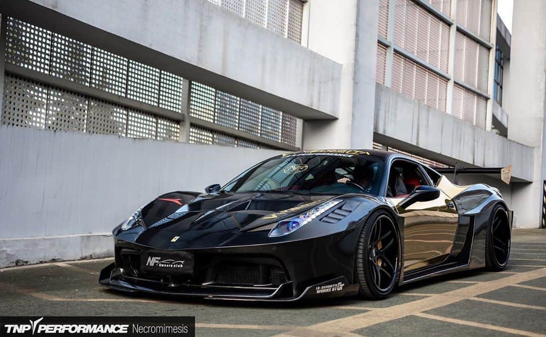 のインスタグラム：「LB Silhouette WORKS Ferrari 458 GT Full Carbon Type in China 🇨🇳!! Well done !! Special thanks to @neczhou_tnp !!」
