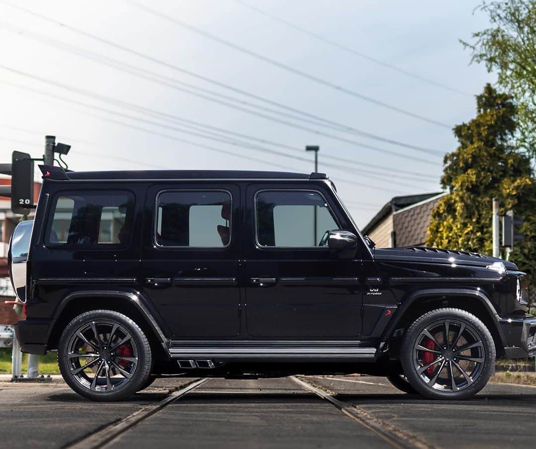CarsWithoutLimitsさんのインスタグラム写真 - (CarsWithoutLimitsInstagram)「Wow the @manhartperformance G63 Inferno TopCar Design Inquires@manhartperformance.com #carswithoutlimits #manhart #g63」8月28日 2時00分 - carswithoutlimits