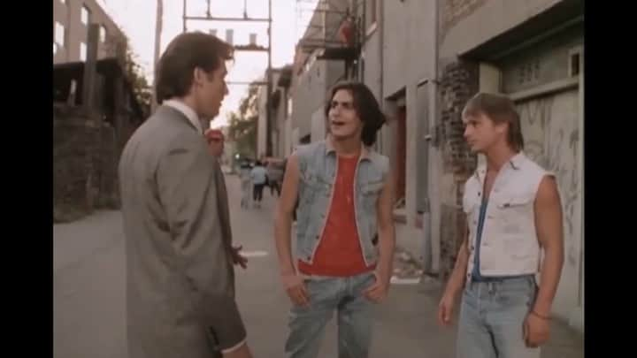 マイケル・ベンヤアーのインスタグラム：「Here’s a #TBT that goes back to when I was still in high school. This clip from #Wiseguy was my second on-camera job, and I was thrilled to be acting with my buddy #berniecoulson and star @kenwahl1 Wiseguy was one of the first series @stephenjcannell filmed in Vancouver, along with #21JumpStreet #Booker #TheCommish #Cobra and many more. #Cannell gave many #Vancouveractors their starts, including myself. I love that #Eastside #downtown #vancouver could double as #Brooklyn, and check out that #hackysack …. Real or special effects? (That’s for you @ghizalhasan, thanks for finding the clip!) #80stv #hollywoodnorth #classictv」