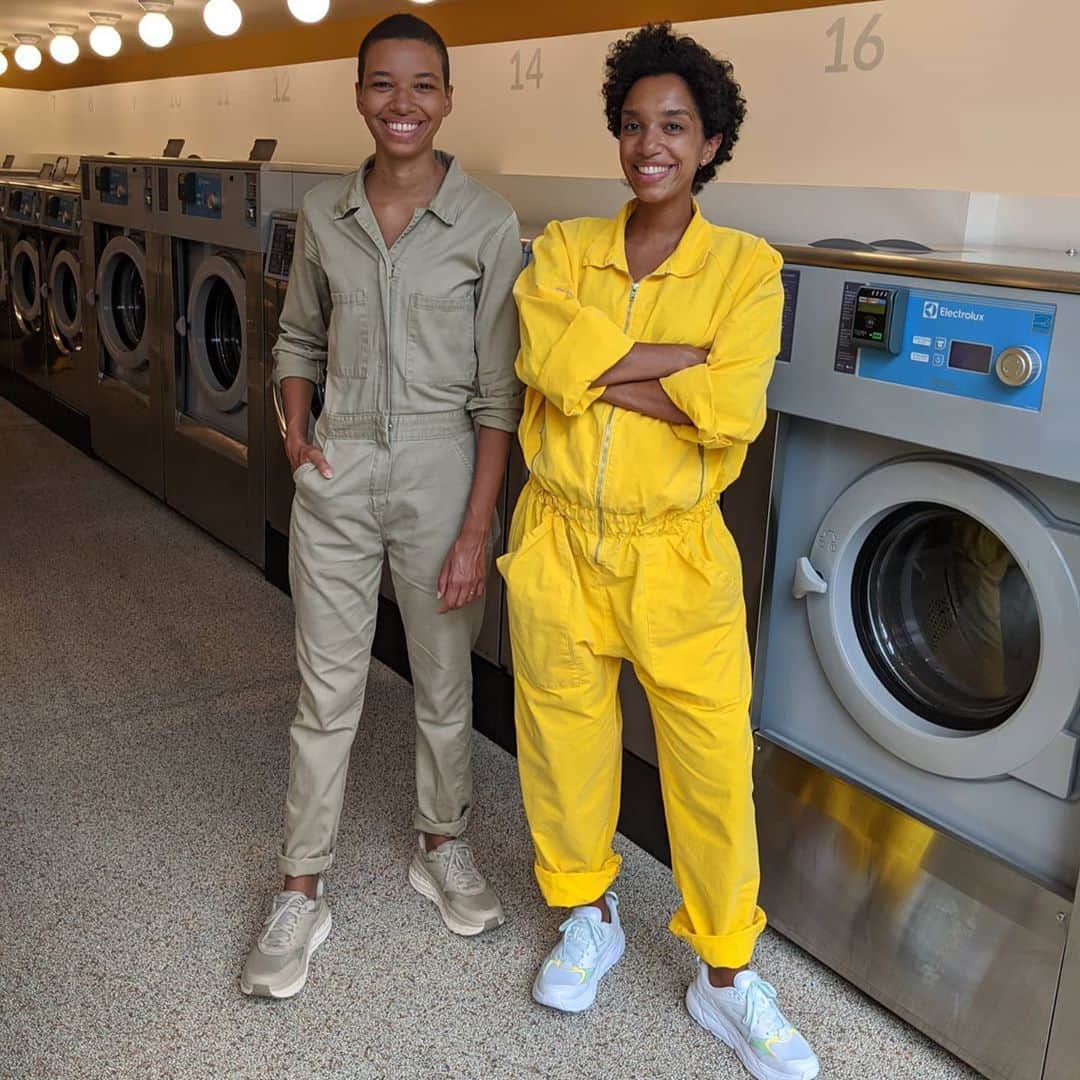 ホカオネオネのインスタグラム：「“When I (Corinna) first moved to New York 8 years ago for a job in fashion journalism, I was surprised at the state of the laundromats in my neighborhood. I couldn’t believe that the places I needed to visit to wash my clothes were, in fact, dingy and unkempt. A couple years later, I began dreaming up my ideal laundromat, and convinced my sister Theresa to move from London to help with the design. We envisioned a beautiful, modern, light-filled space that was not only sparkling clean but also environmentally friendly (a value our mother instilled in us from a young age).  We found the perfect space in Williamsburg, Brooklyn, installed the most energy-efficient equipment on the market, sourced biodegradable garment care products, and brought our vision to life. Theresa ended up staying in New York after the buildout (as did our parents), and for two years our family business was a lovely spot for the community to do laundry, linger in our back patio, and relax with a cup of coffee in our mezzanine café.  As small business owners, we wear many hats, including helping our team wash and fold. We’re no strangers to being on our feet for hours on end, and having supportive footwear is key. When COVID-19 hit New York in March this year, we decided it was best for our team to shelter at home while my sister and I kept the business going. The neighborhood needed our services to stay healthy and clean (it’s still relatively uncommon to have laundry in the building in NYC), and we ended up doing thousands of pounds of laundry drop-offs between the two of us while self-service was suspended. That was one of the most mentally and physically challenging periods we’ve ever been through, but having family by our side, an amazing team (who are now back in action!), and an extremely supportive community makes all the difference.   - HOKA Fans Corinna & Theresa Williams of @celsious_social #HumansofHOKA  Head to our stories now for a takeover Corinna and Theresa. #TimeToFly」