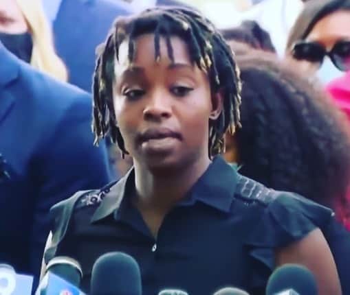 ポール・アデルスタインのインスタグラム：「Please consider donating to the Milwaukee Freedom Fund, which will help protesters in Kenosha with bail and getting in touch with attorneys.   Contact local officials  Although the officers involved in Blake's shooting were put on administrative leave, you can still call or email local officials in Kenosha to demand they are held fully responsible:  Kenosha City Attorney⁣⁣: 262-653-4170⁣⁣; Email: webcityattorney@kenosha.org or City Attorney Edward Antaramian at eantaramian@kenosha.org. Kenosha Mayor and City Administration: 262-653-4000⁣⁣; Email: mayor@kenosha.org or  info@kenosha.org Kenosha Police Non Emergency Line: 262-656-1234⁣⁣ Wisconsin Department of Justice:⁣ 608-266-1221⁣; E」